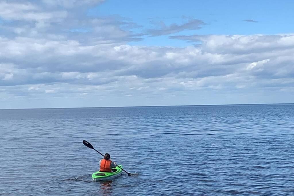 Maison Sur Le Lac Desbiens Exteriör bild